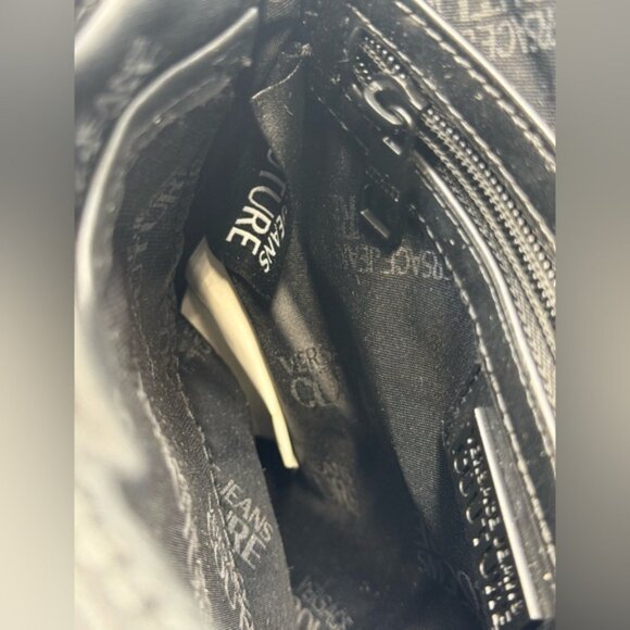 🆕 VERSACE JEANS COUTURE 🧿 NWT Black Coated Regalia Baroque Messenger Bag - Picture 14 of 16